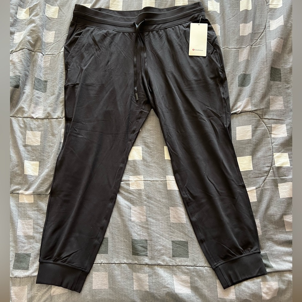 Lululemon Ready To Rulu Women’s Jogger Size 18 in Black
